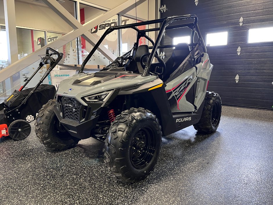 2024 Polaris RZR 200 EFI