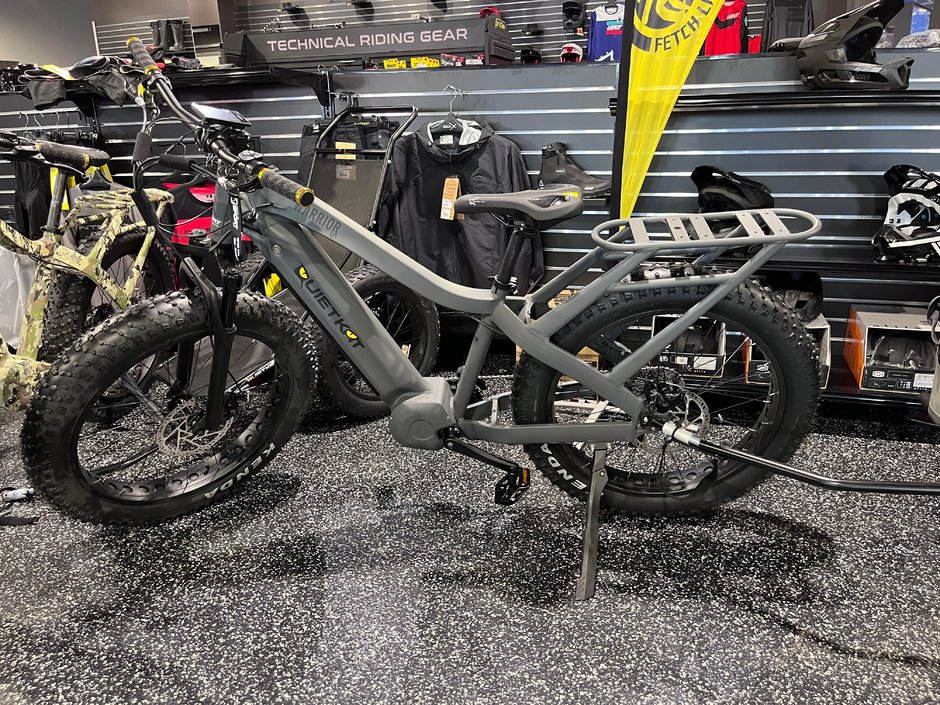 QUIETKAT Warrior E-Bike Charcoal 1000 watts 2022