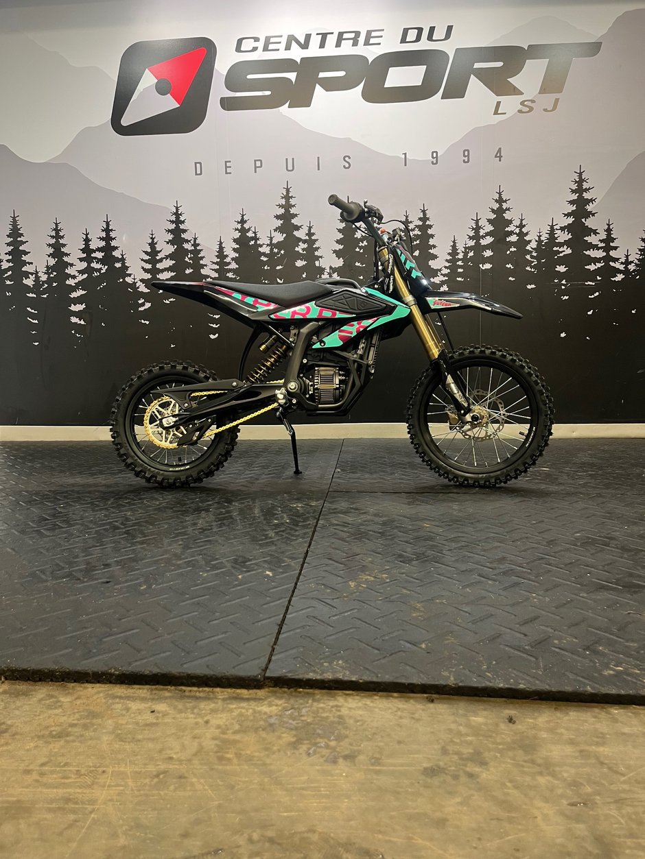 Surron Hyper Bee  2025