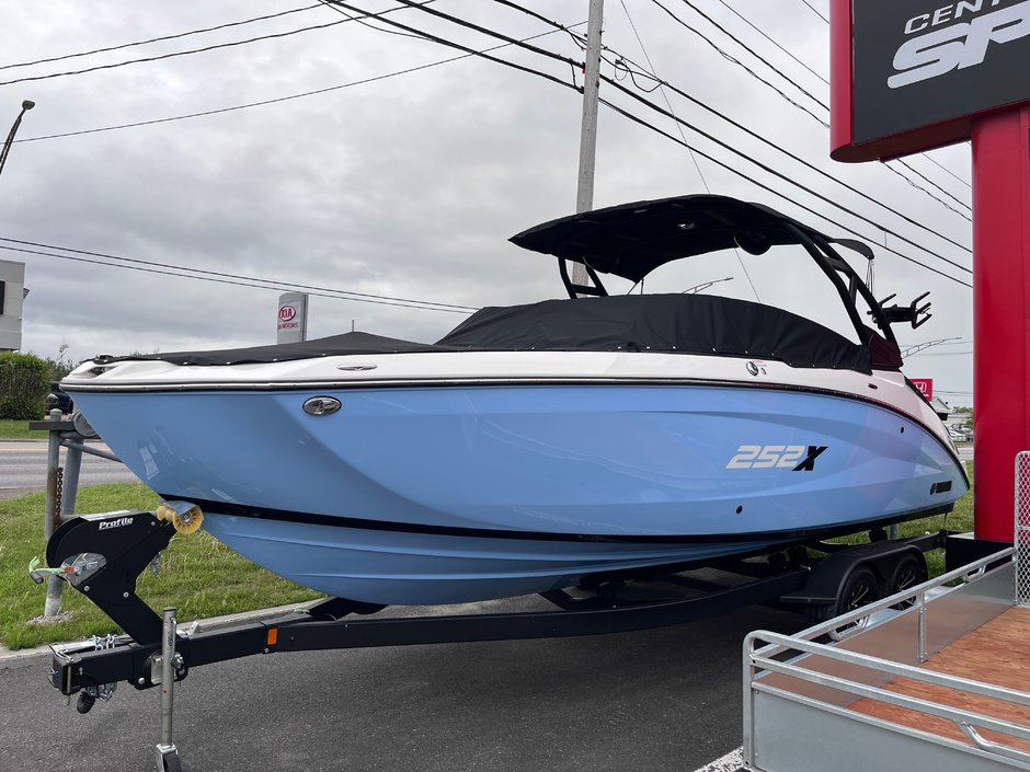 2024 Yamaha 252XE