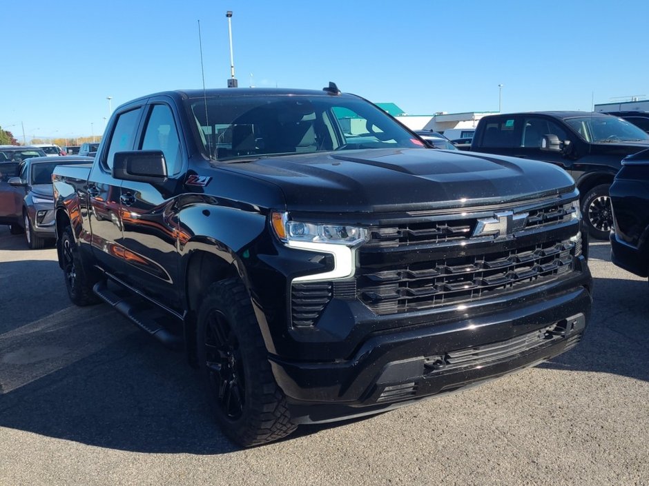 2023 Chevrolet SILVERADO 1500 in Montreal, Quebec - w940px