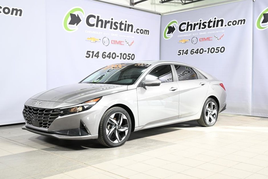 Hyundai Elantra  2023 à Montréal, Québec - w940px