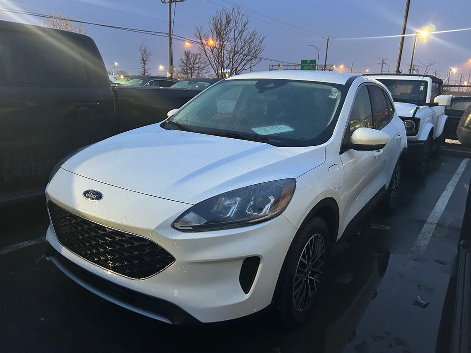 2021 Ford Escape in Brossard, Quebec - w940px