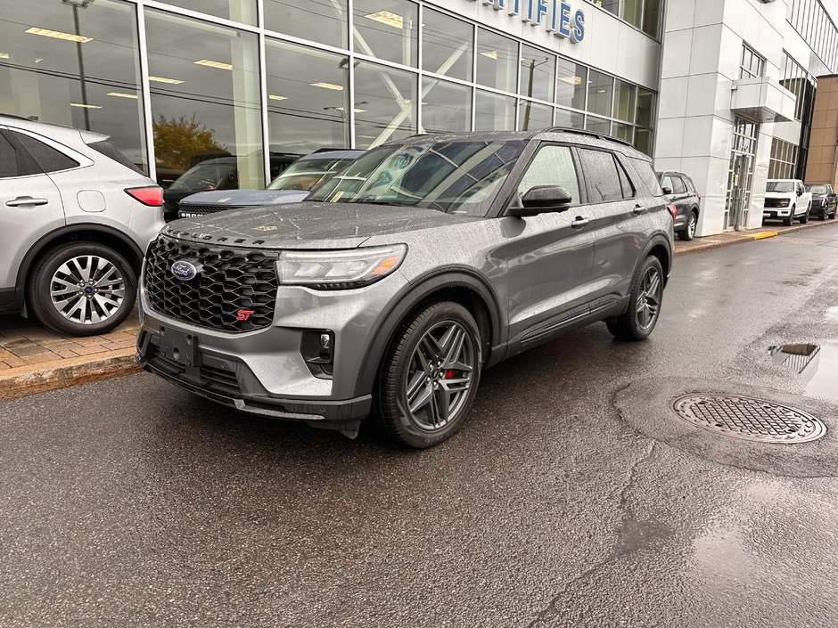 2025 Ford Explorer in Brossard, Quebec - w940px
