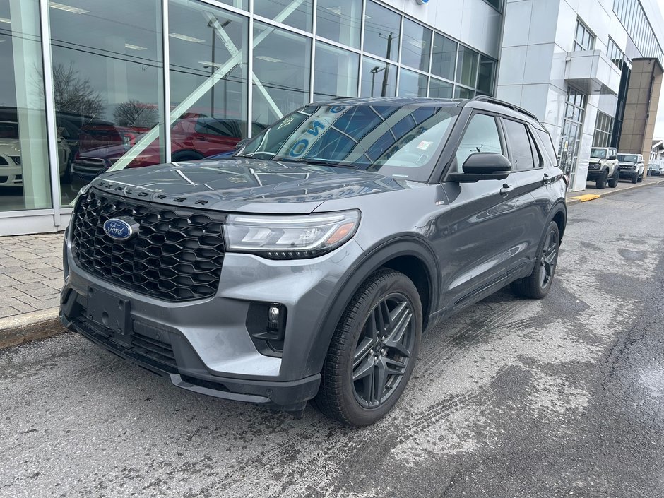 2025 Ford Explorer in Brossard, Quebec - w940px