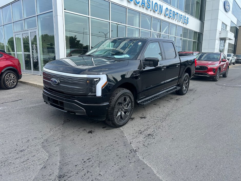 Ford F-150 Lightning  2022 à Brossard, Québec - w940px