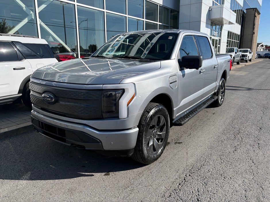 2023 Ford F-150 Lightning in Brossard, Quebec - w940px