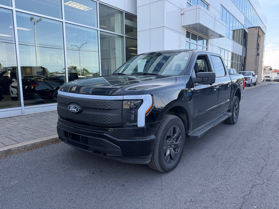 2024 Ford F-150 Lightning XLT | 4X4 | 3.99% DISPO | MAX TOW | 9.6KW | 360 | in Brossard, Quebec