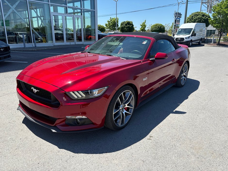2015 Ford Mustang convertible in Brossard, Quebec - w940px