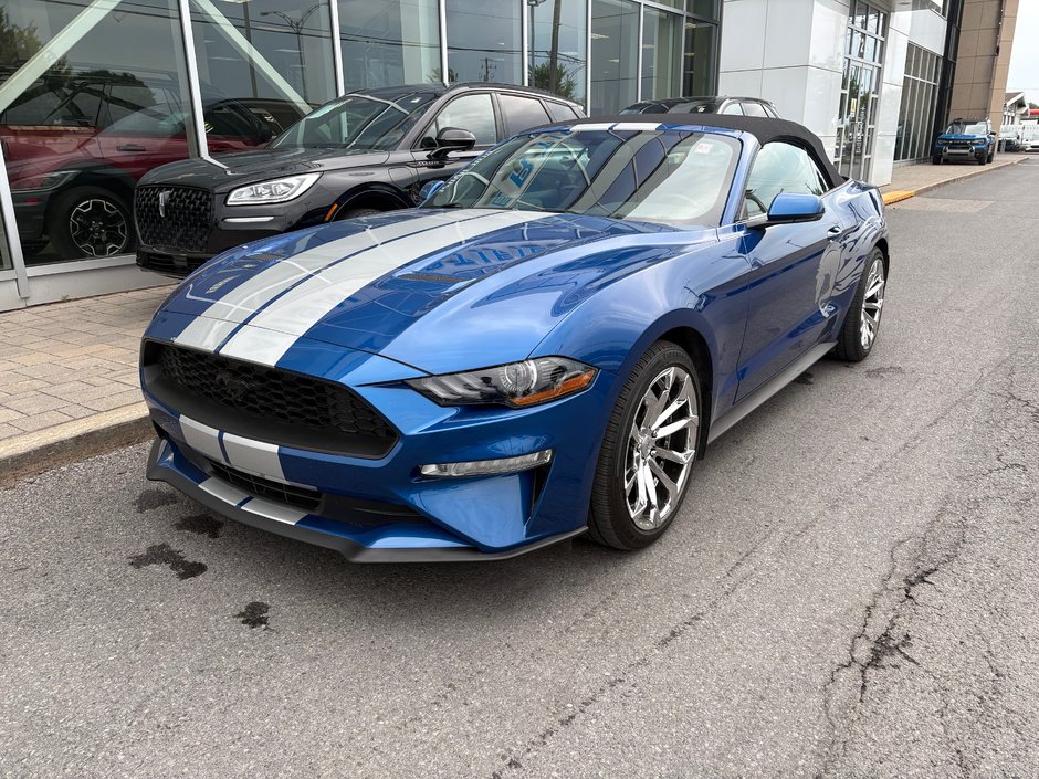 Ford Mustang convertible  2018 à Brossard, Québec - w940px