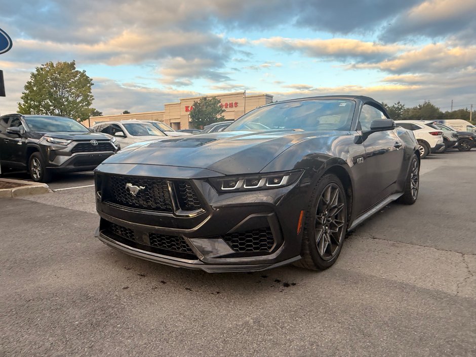 2024 Ford Mustang convertible in Brossard, Quebec - w940px