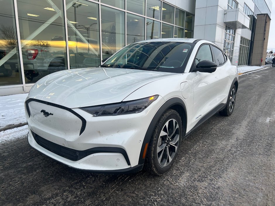 Ford Mustang Mach-E  2024 à Brossard, Québec - w940px