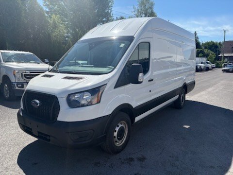 2023 Ford Transit Cargo Van in Brossard, Quebec - w940px