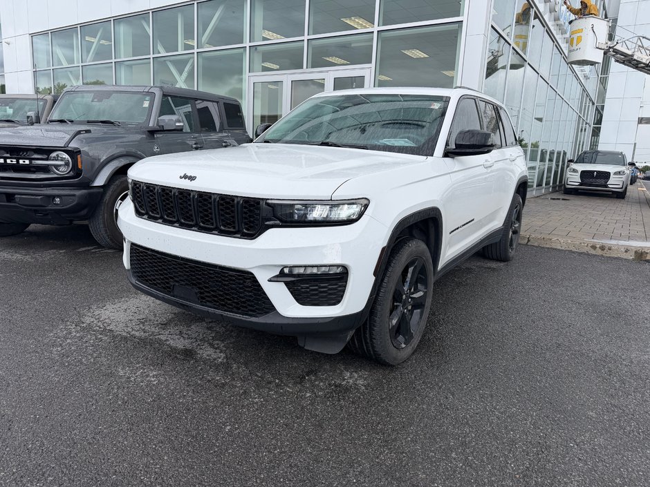 Jeep Grand Cherokee  2023 à Brossard, Québec - w940px