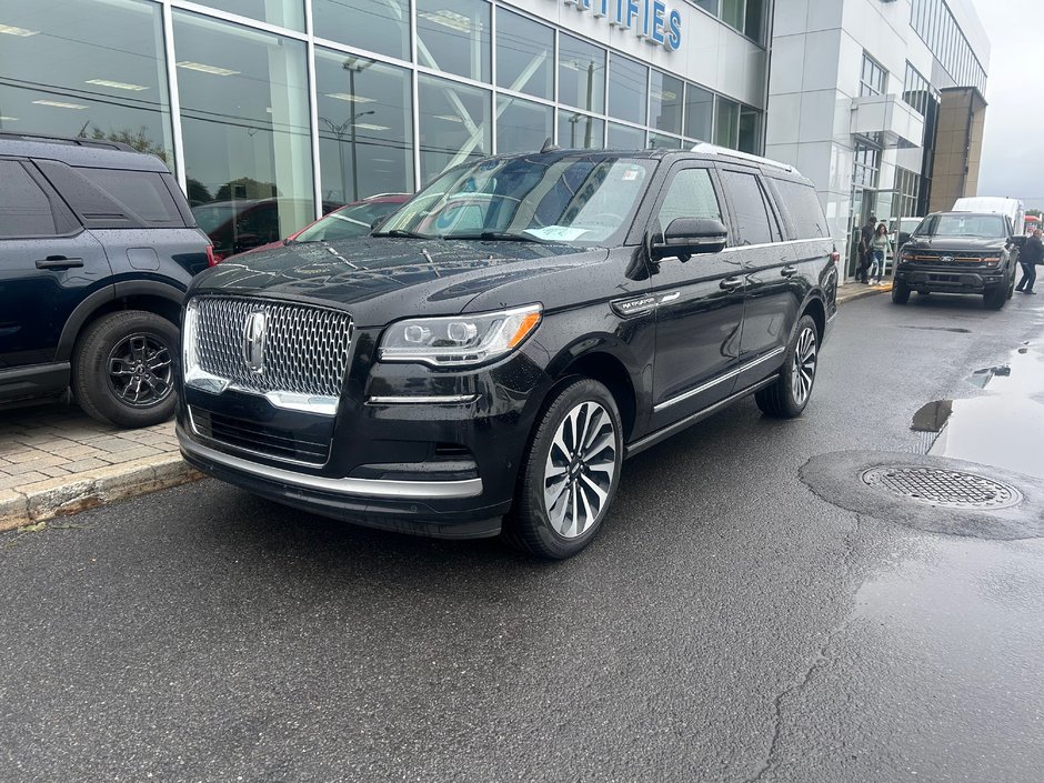 2022 Lincoln Navigator L in Brossard, Quebec - w940px