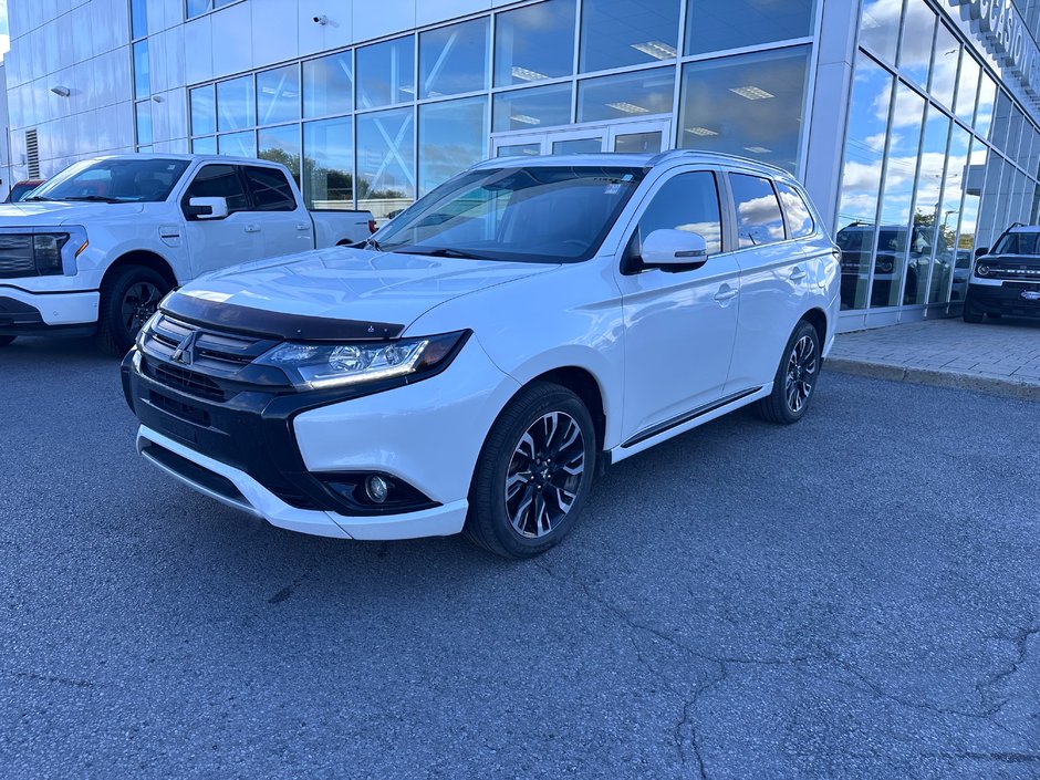 2018 Mitsubishi Outlander PHEV in Brossard, Quebec - w940px