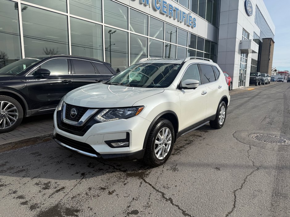2018 Nissan Rogue SV | AWD | TOIT PANO | SIEGES/VOLANT CHAUFFANTS in Brossard, Quebec