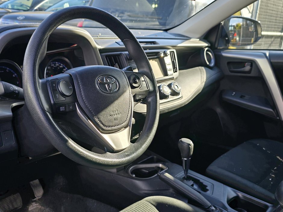 Toyota RAV4 LE AWD A/C SIEGES CHAUFFANTS CAMERA BLUETOOTH 2018-6