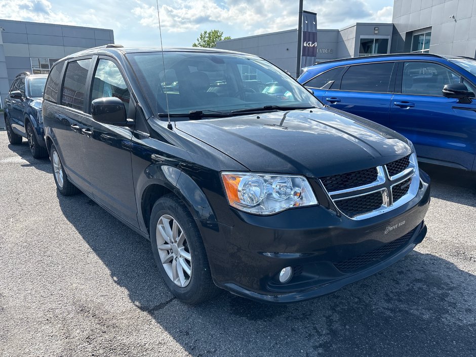 Dodge Grand Caravan SXT PREMUM PLUS STOWN GO 2019 1 PROPRIO PAS DE RECLAMATION AU CARFAX