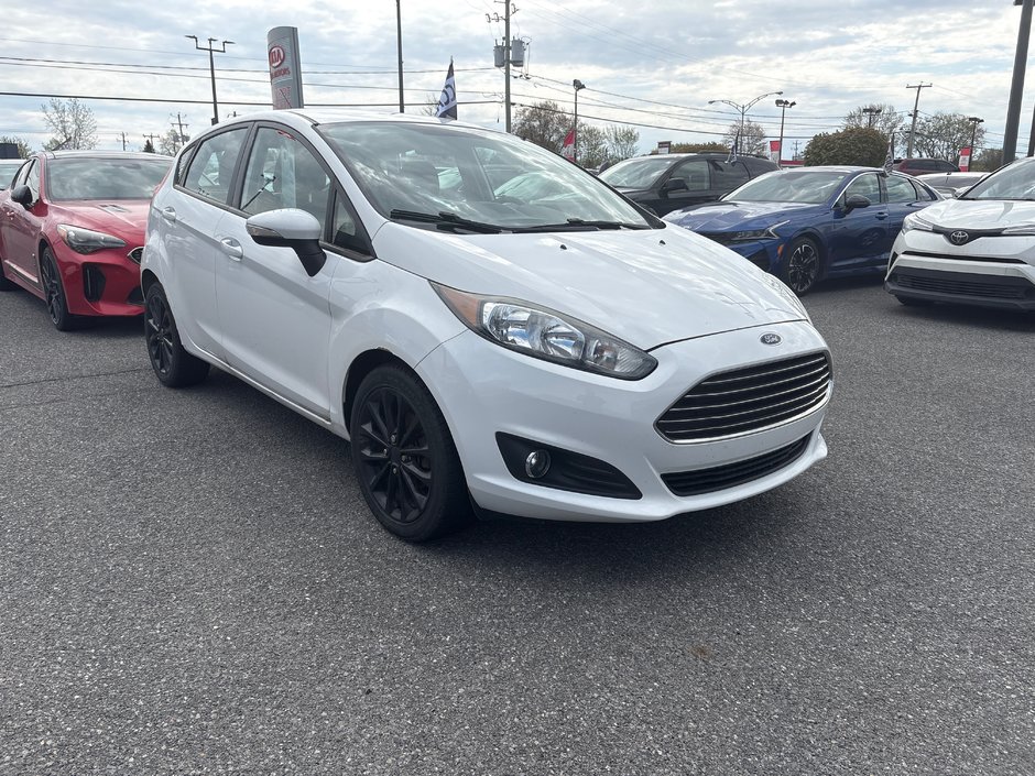 Ford Fiesta SE HATCHBACK AUTOM A/C 2014 1 PROPRIO PAS DE RECLAMATION AU CARFAX