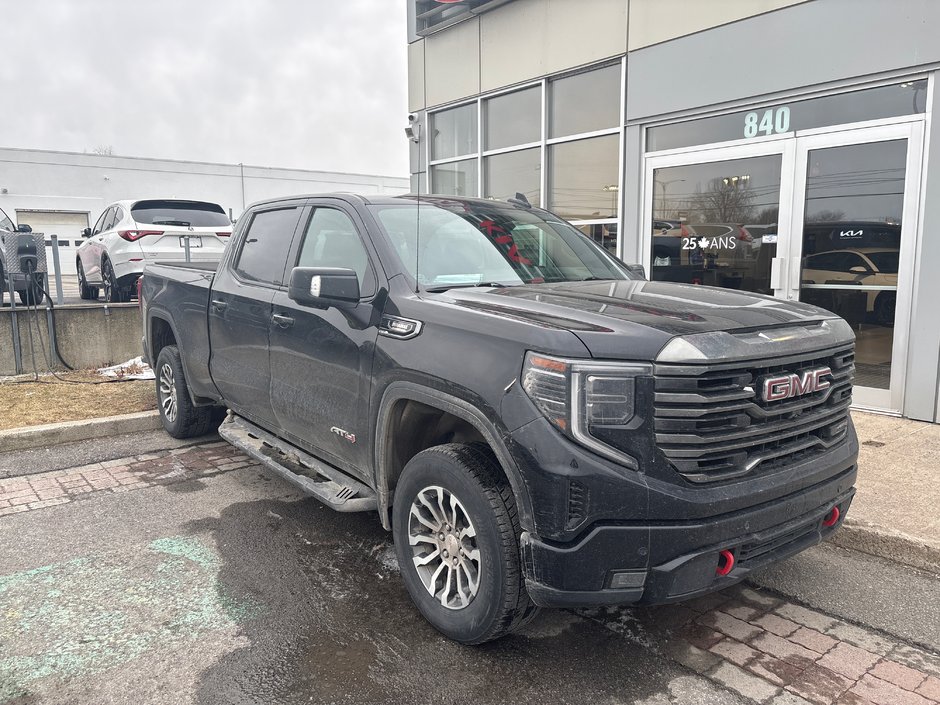 2023 GMC Sierra 1500 AT4 CREW 4X4 DIESEL NOIR CUIR NOIR NO CARFAX CLAIM