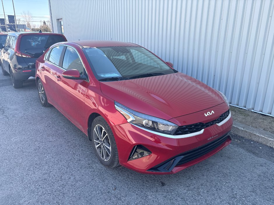 Kia Forte EX AUTOM ROUGE 31801KM WOW 2023 1 PROPRIO PAS DE RECLAMATION AU CARFAX