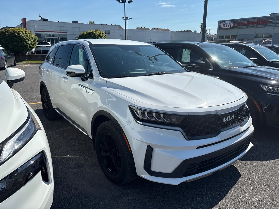 Kia Sorento Hybrid BLANC BAS KILO 2022 1 PROPRIO PAS DE RECLAMTION AU CARFAX