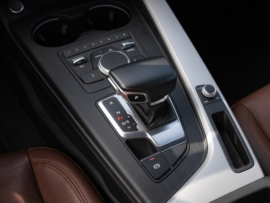 Audi A5 COUPE Komfort 2019-24