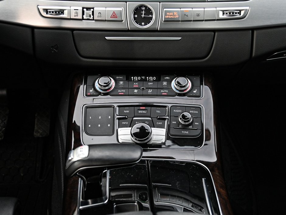 Audi A8 3.0T 2014-28