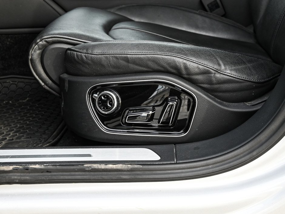 Audi A8 3.0T 2014-12