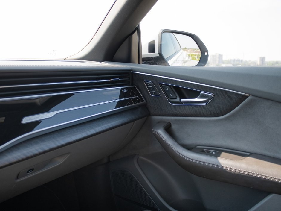 Audi Q8 Technik 2020-25