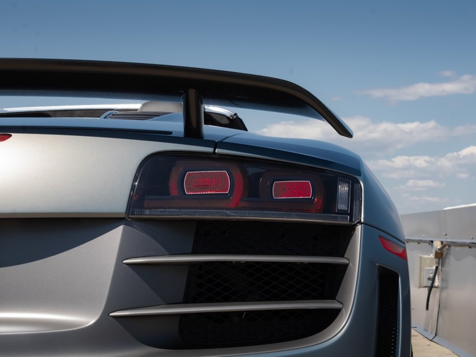 2012 Audi R8 5.2L GT-36