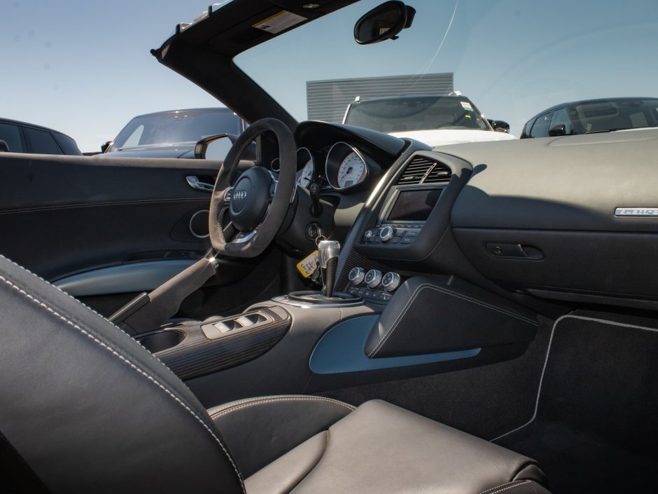 2012 Audi R8 5.2L GT-23