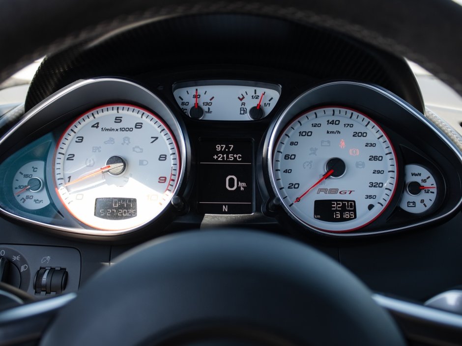 2012 Audi R8 5.2L GT-13