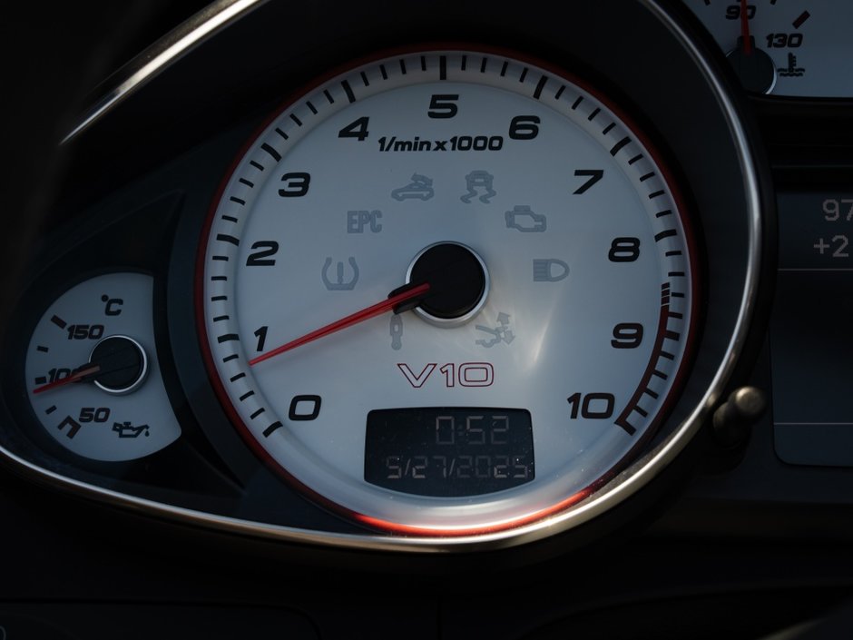 2012 Audi R8 5.2L GT-14
