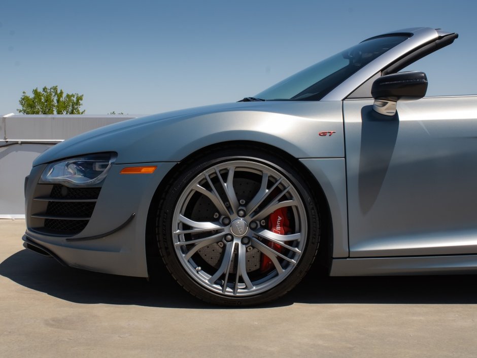2012 Audi R8 5.2L GT-6