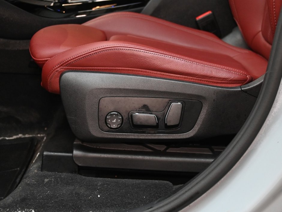 2024 BMW X3 M40i xDrive-12