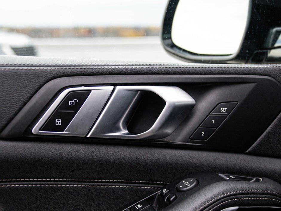 BMW X5 xDrive40i 2022-10