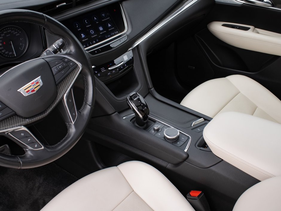 Cadillac XT5 Sport AWD 2020-11