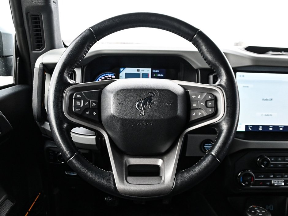 Ford Bronco Badlands 2023-18