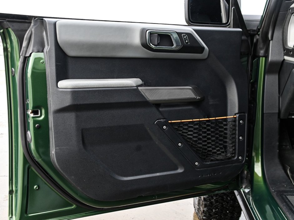 Ford Bronco Badlands 2023-9