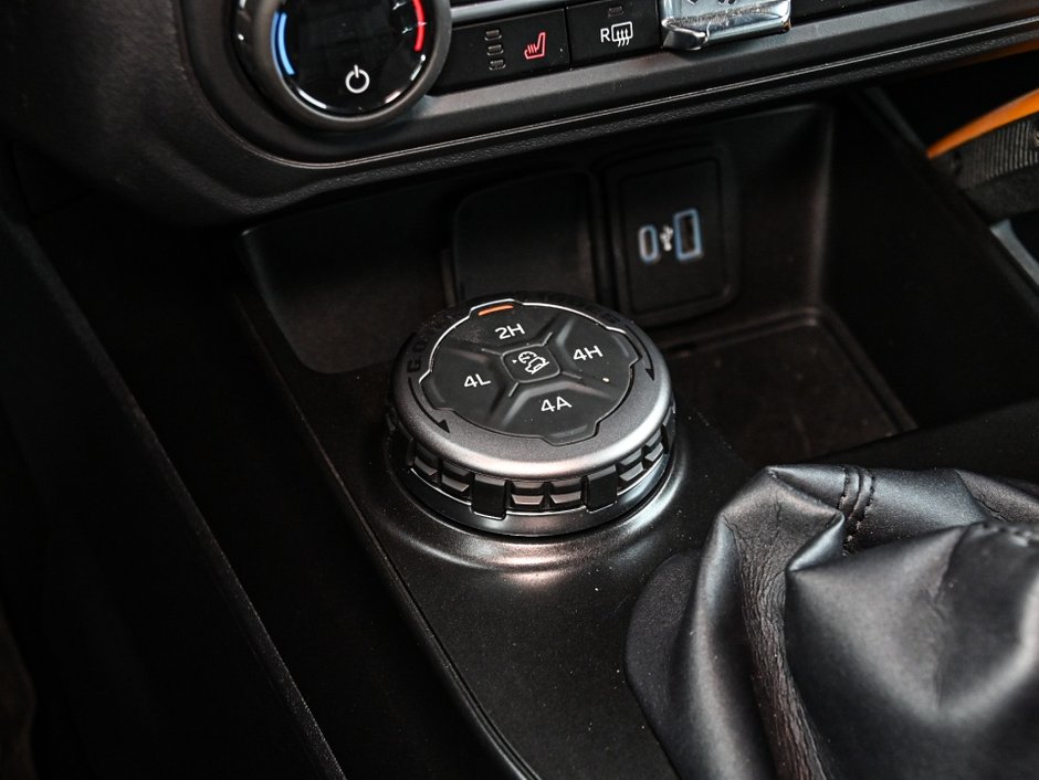 Ford Bronco Badlands 2023-21