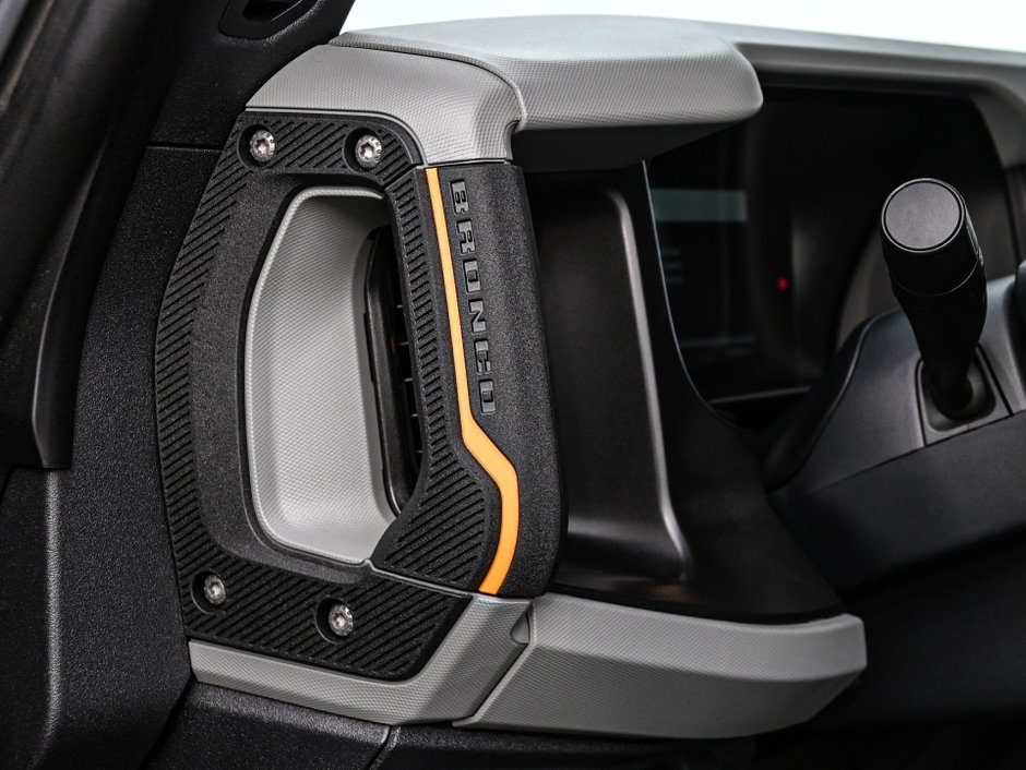 Ford Bronco Badlands 2023-8