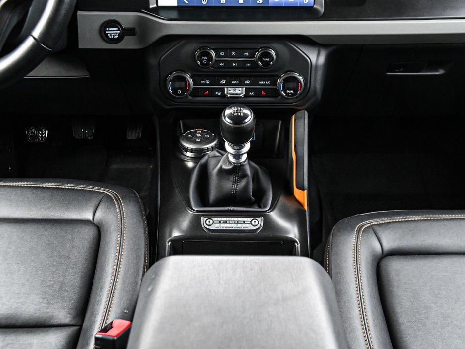 Ford Bronco Badlands 2023-25