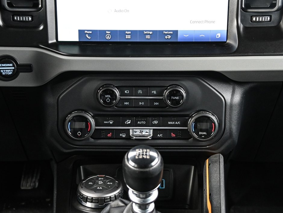 Ford Bronco Badlands 2023-23