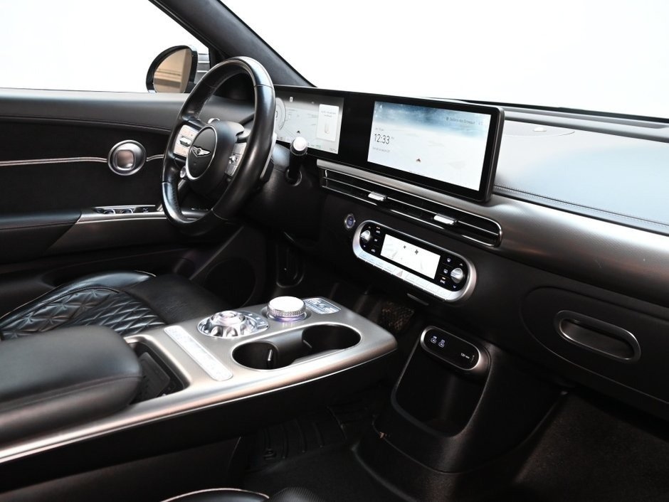 2023 GENESIS GV60 Advanced-12