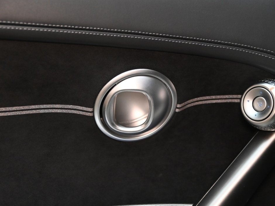 2023 GENESIS GV60 Advanced-9