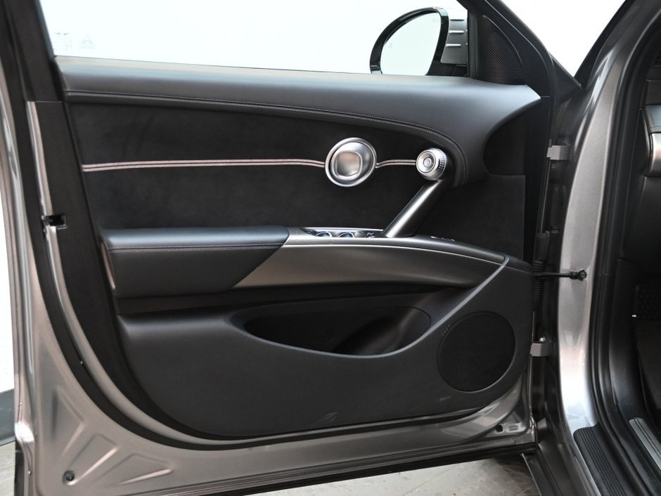 2023 GENESIS GV60 Advanced-8