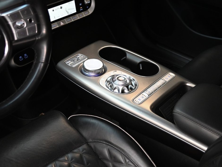 2023 GENESIS GV60 Advanced-16