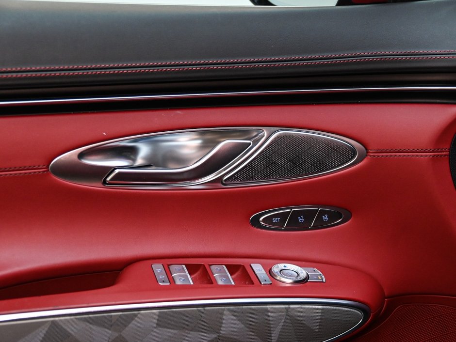 GENESIS GV70 2.5T Prestige 2022-9